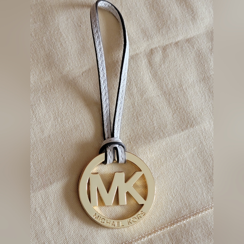 Michael Kors bag charm/hangtag